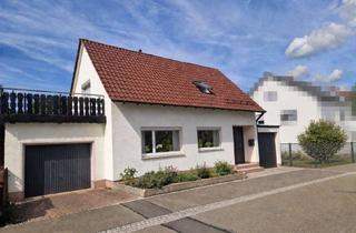 Einfamilienhaus kaufen in 73265 Dettingen, Freistehendes Einfamilienhaus - Garagen - Garten