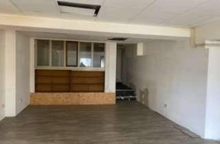 Gewerbeimmobilie mieten in Krefelder Straße 203, 47226 Rheinhausen-Mitte, Lagerfläche mit Freifläche in Duisburg Rheinhausen-Mitte in geschützterHinterhoflage