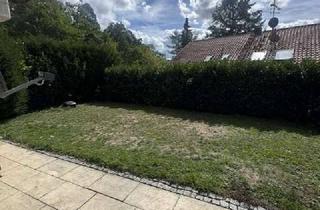 Wohnung kaufen in Stuttgarter Straße 122, 71069 Sindelfingen, Große 2 Zimmer-Wohnung mit großem Privatgarten in schöner Hanglage und große überdachte Terrasse