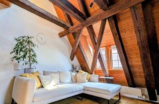 Wohnung kaufen in 71154 Nufringen, Charmante 5,5-Zimmer-Maisonette im Ortskern von Nufringen – S-Bahn 3 Min.