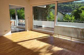 Wohnung kaufen in Mühlenweg, 53604 Bad Honnef, Rhöndorf: 148,5 m² Wohnen und Arbeiten, Haus-im-Haus, eigener Zugang