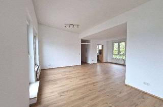 Wohnung mieten in Sankt-Gallen-Ring 231, 90431 Gaismannshof, Großzügig, modern, lichtdurchflutet: 4-Zimmer-Wohnung mit Dachterrasse