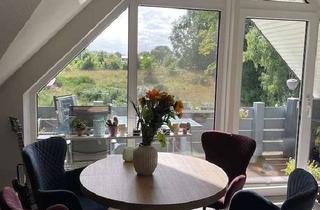 Wohnung mieten in 23714 Malente, Zuhause mit zwei Zimmern und Balkon mit Blick ins Grüne in Malente