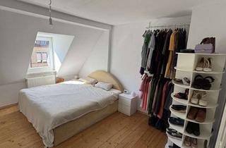 Wohnung mieten in 76131 Oststadt, Untermiete bis März: Möblierte 2-Zimmer-Dachgeschosswohnung in der Oststadt