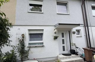 Haus kaufen in 82110 Germering, "Mehr Raum als gedacht: Ausgebautes Reihenmittelhaus in Germering"
