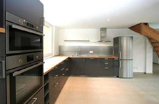 Wohnung kaufen in Hintere Gasse, 72631 Aichtal, Exklusive, klimatisierte Dachgeschoss-Maisonettewohnung mit Dachterrasse und Garage