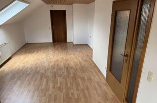 Wohnung mieten in 74564 Crailsheim, Freundliche 2,5-Zimmer-Dachgeschosswohnung nähe KKH mit Balkon in Crailsheim