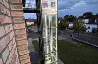 Wohnung mieten in Speicherstraße 28, 18273 Güstrow, Neue 5 Raum Whg. EBK, Glas-Lift, Süd-Balkon, zahlreiche Fahrradplätze, ideal für RO- Pendler