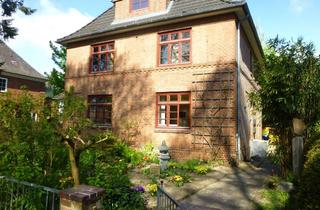 Wohnung mieten in Eckernförder Straße 30, 24768 Rendsburg, Großzügige 4-Zimmer-Altbauwohnung auf zwei Ebenen