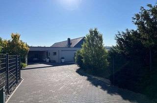 Einfamilienhaus kaufen in 36088 Hünfeld, Modernes Einfamilienhaus in Top-Lage mit Pool und Seeblick (provisionsfrei!)