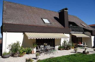 Haus kaufen in 97688 Bad Kissingen, Bad Kissingen/Nüdlingen, EFH mit sichtgeschütztem Garten und großer Garage, Blick bis zum Kreuzberg
