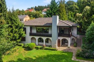 Villa kaufen in 88285 Bodnegg, Italienischer Charme - Villa im Park mit Blick ins Allgäu