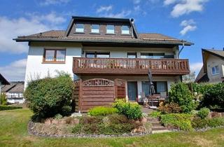 Mehrfamilienhaus kaufen in 57482 Wenden, Mehrfamilienhaus mit drei Wohneinheiten in attraktiver Lage in Wenden-Ottfingen