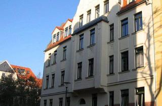 Wohnung mieten in Preßlersberg, 06110 Halle, Schöne 3-Zi-WE mit Balkon, Laminat und Wannenbad in der südlichen Innenstadt