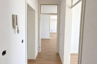 Wohnung mieten in Thomas-Mann-Str., 64569 Nauheim, Alltagstaugliche 4-Zimmer-Wohnung mit Balkon in Nauheim