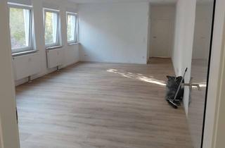 Wohnung mieten in Rathausstraße 23, 74172 Neckarsulm, Alltagstaugliche 3,5-Zimmer-Wohnung in zentraler Lage von Neckarsulm