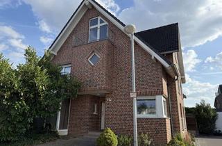 Haus mieten in Jülicher Landstraße 93a, 41464 Neuss, Geräumiges, zentral gelegenes Stadthaus mit Terrasse und Einbauküche in Neuss