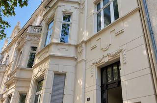 Anlageobjekt in Schumannstrasse 32, 53113 Bonn, Denkmalgeschütztes 6-Parteien-Gründerzeithaus in Toplage der Bonner Südstadt