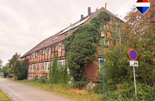 Mehrfamilienhaus kaufen in 17039 Blankenhof, Denkmalgeschütztes Mehrfamilienhaus mit historischem Charakter und attraktiver Anlageperspektive