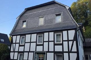 Haus kaufen in 57399 Kirchhundem, Kirchhundem - Fachwerkhaus in Kirchhundem