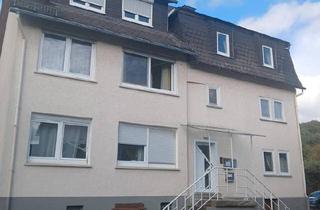 Mehrfamilienhaus kaufen in 35768 Siegbach, Siegbach - Mehrfamilienhaus mit 3 Wohnungen - ca. 270 m² Wohnfläche
