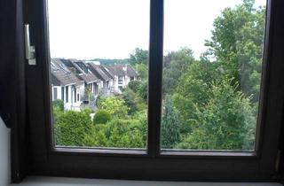 Wohnung kaufen in 53125 Brüser Berg, Helle, freundliche Dachgeschoss Wohnung - provisionsfrei