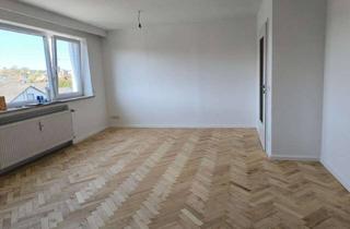 Wohnung kaufen in Industrie Str 12, 86453 Dasing, Bezugsfreie kernsanierte 3ZKB DG m Garten, Garage, 2 Stellp & PV-Anlage