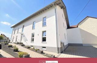 Wohnung kaufen in 55595 Roxheim, Wohnen mit Weitblick – moderne 3 ZKB mit Balkon, Einbauküche & 2 Stellplätzen