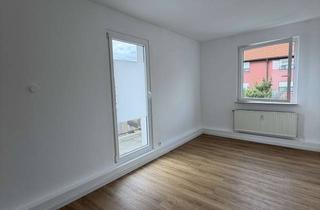 Wohnung mieten in 73732 Esslingen, Helles WG-Zimmer mit eigenem Balkon & Waschbecken in renovierter 6er-WG, Esslingen