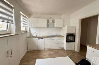 Wohnung mieten in Linde 146, 42899 Lüttringhausen, Großzügige 2,5-Zimmer-Wohnung mit moderner Einbauküche in Remscheid-Lüttringhausen