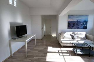 Wohnung mieten in Geisenfelder Straße 1,5, 85053 Ingolstadt, Helle 2-Zimmer-DG-Wohnung in Ingolstadt-Süd – Einbauküche, Stellplatz & teilmöbliert