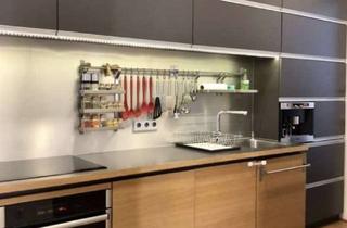Wohnung mieten in Wächterstraße, 70182 Mitte, Zentral gelegene Altbauwohnung mit Stellplatz