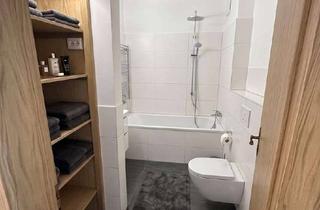 Wohnung mieten in 41065 Mönchengladbach, Kernsanierte 4 Zimmer Wohnung mit Balkon & Aufzug