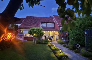 Reihenhaus kaufen in Striegauer Straße, 31789 Hameln, Helles 5-Zi.-Reihenhaus mit sonnigem Garten, Garage & viel Privatsphäre in Klein Berkel