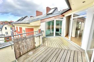 Wohnung kaufen in Potsdamer Strasse, 12205 Lichterfelde, TOP GELEGENHEIT - Großzügiges 4-Zi.-Dachgeschosswohnung mit großer Terrasse