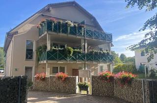 Wohnung mieten in Am Denkmalplatz, 15711 Königs Wusterhausen, Garage mit 3-Zimmer-Wohnung, Balkon und Einbauküche in Deutsch Wusterhausen sucht Nutzer