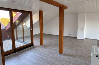 Wohnung mieten in Liebeneckstraße 12, 75175 Pforzheim, Frisch renoviert: Helle 2-Zimmer-Wohnung mit Dachterrasse nahe der Nagold