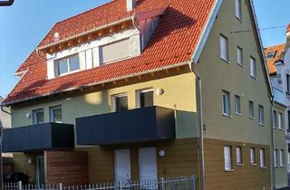 Wohnung mieten in Memminger Str. 25, 87439 Kempten, Hochwertige 3,5 Zimmer Wohnung in zentraler Lage | 80 m² | 1. OG | Balkon | EBK | Carport | Kempten