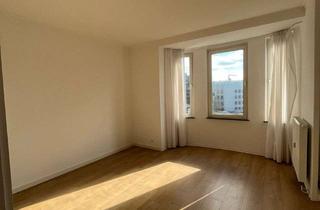 Wohnung mieten in 45147 Holsterhausen, Großzügige 2-Zimmer-Altbauwohnung mit Balkon ggü. des Uni-Klinikum