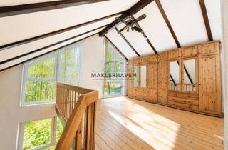 Wohnung kaufen in 21465 Reinbek, Exklusives Wohnerlebnis: Lichtdurchflutete Maisonette mit „Haus-im-Haus“-Charakter & Privatgarten