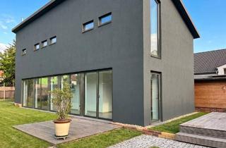Einfamilienhaus kaufen in 13125 Berlin, Berlin - besonderes Einfamilienhaus Berlin Karow 13125