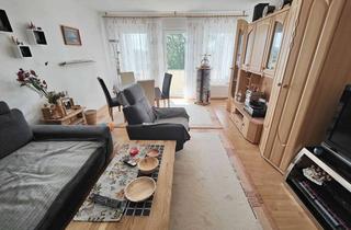 Wohnung kaufen in Bahnhofstraße, 61130 Nidderau, ***Gepflegte 2-Zimmer-Wohnung mit großem Südbalkon und zwei Stellplätzen***