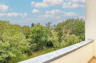 Wohnung kaufen in 12163 Steglitz, Helle 3,5-Zimmer-Altbauwohnung mit Südwest-Balkon und grünem Hofblick in Steglitz