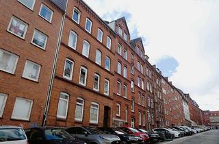 Wohnung kaufen in Harriesstr. 21, 24114 Südfriedhof, KIEL-SÜDFRIEDHOF: Vermietete 2-Zimmer-Wohnung im DG mit großer Dachterrasse + tollem Weitblick