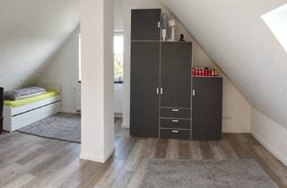Wohnung kaufen in 23689 Pansdorf, von privat: sanierte große 4 + 1/2 Zimmer-Wohnung in Pansdorf