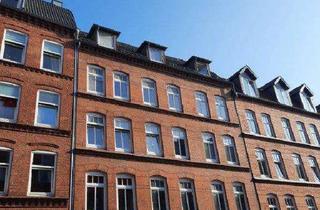 Wohnung mieten in Harriesstraße 34, 24114 Südfriedhof, Frisch renovierte 3-Zimmer-Altbauwohnung mit Loggia