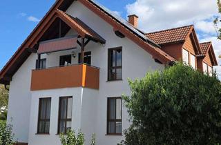 Wohnung mieten in Heidelberger Straße, 64850 Schaafheim, Schöne helle 4 Zimmer DG-Wohnung (ca. 125 qm) mit Balkon, Stellplatz mit Fahrradschuppen.