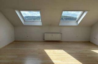 Wohnung mieten in 58809 Neuenrade, Helle, moderne 2-Zimmer Wohnung im DG eines gepflegten Mehrfamilienhauses in Neuenrade zu vermieten