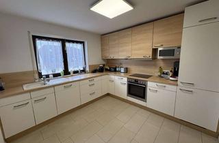 Wohnung mieten in 50170 Kerpen, Stilvolle 3-Raum-Wohnung mit moderner Innenausstattung und Einbauküche in Kerpen-Sindorf