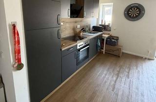 Wohnung mieten in Bahnhofstraße 17, 83109 Großkarolinenfeld, Charmante 2-Zimmer-Wohnung mit Einbauküche und Balkon